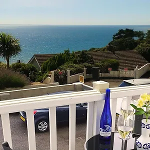 Apartment A Beautiful With Stunning Sea Views & Private Balcony